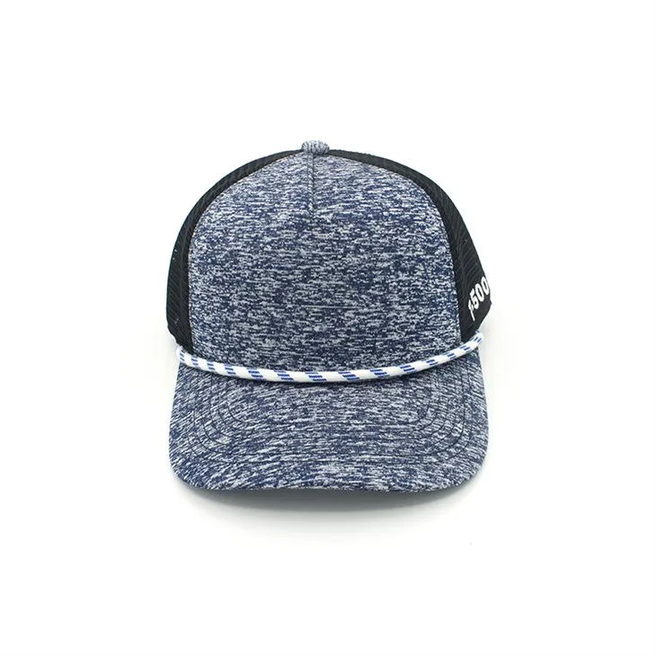 Персоналізовані зимові шапки